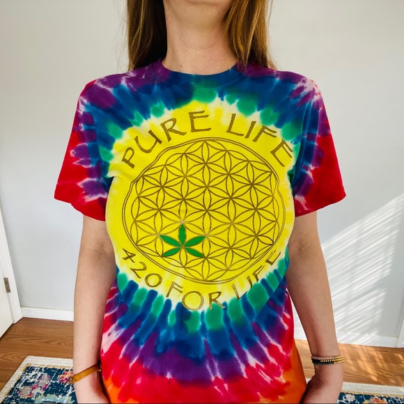 420 Tie- Dyed Graphic T-shirt Size Small - Picture 2 of 8